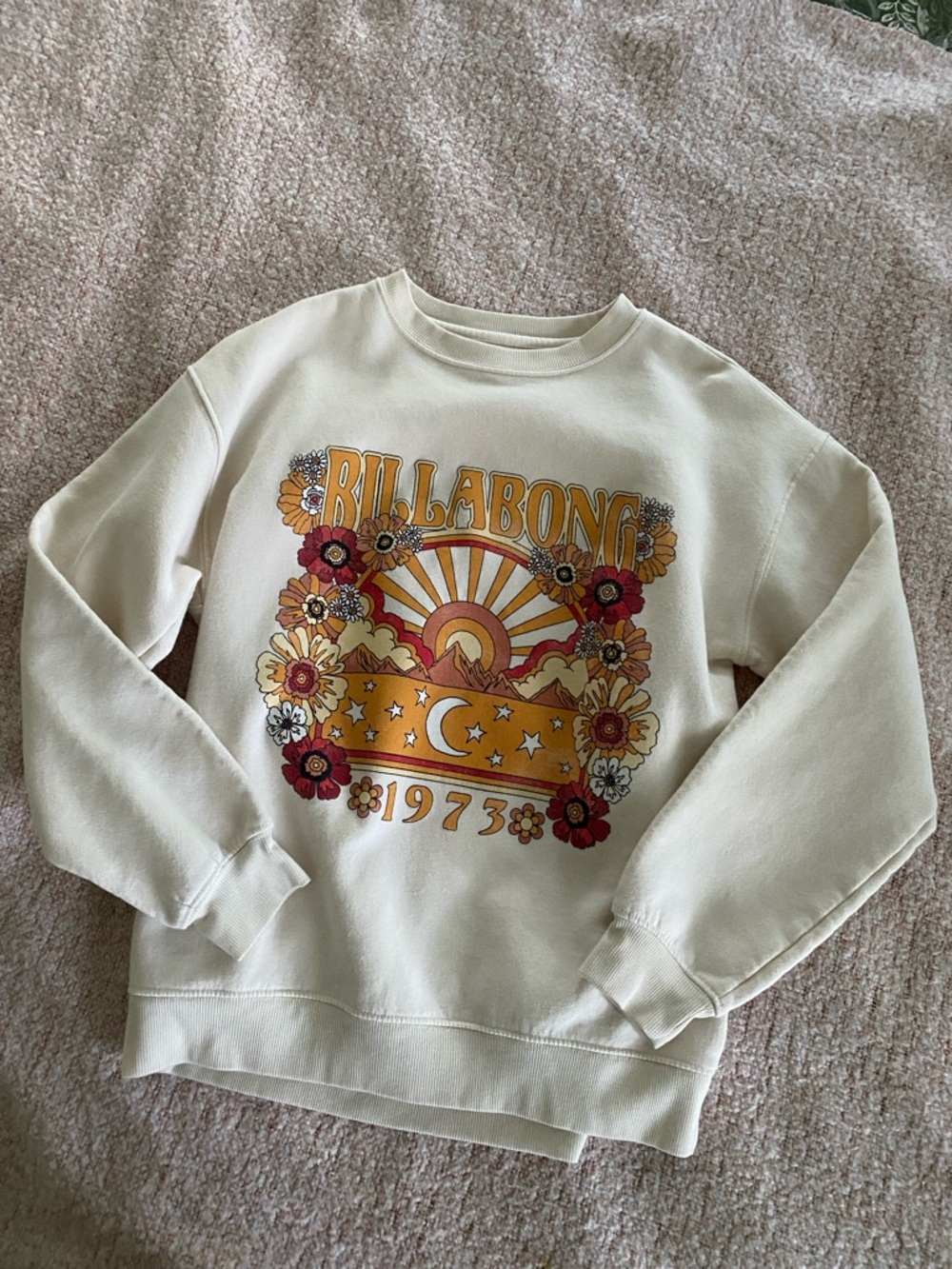 Billabong Cream Crewneck with Retro Sunrise Graphic